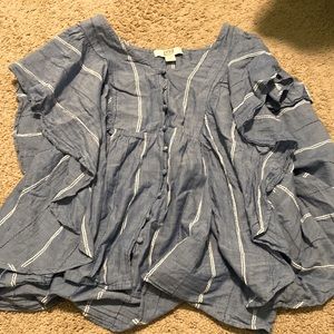 really cute flowy top